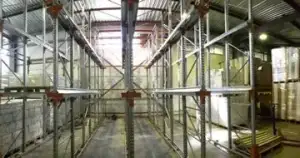 Монтаж глубинного стеллажного комплекса в морозильной камере