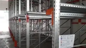 Поставка и монтаж глубинных стеллажей (370 палетомест)