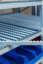 Гравитационный стеллаж с роликовыми полками 1600х900х1300, 4 яруса