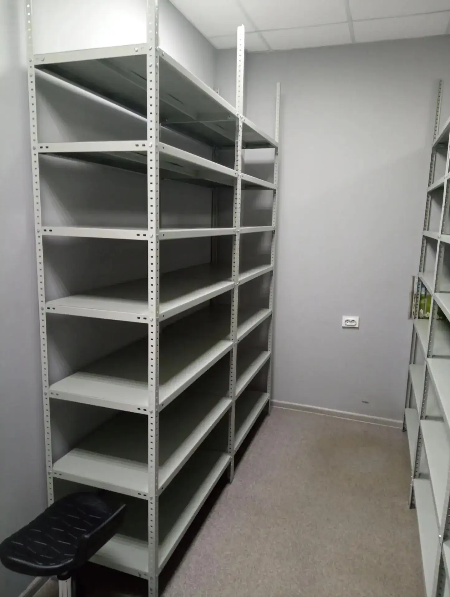 Поставка и монтаж 22 стеллажей MS Standart под ключ