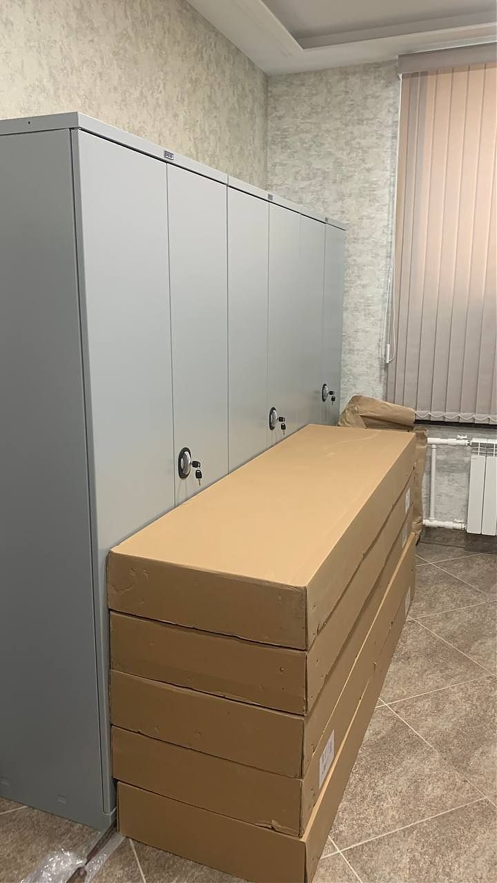 Установили два архивных шкафа для хранения документов: ШАМ-12 и ПРАКТИК СВ-14