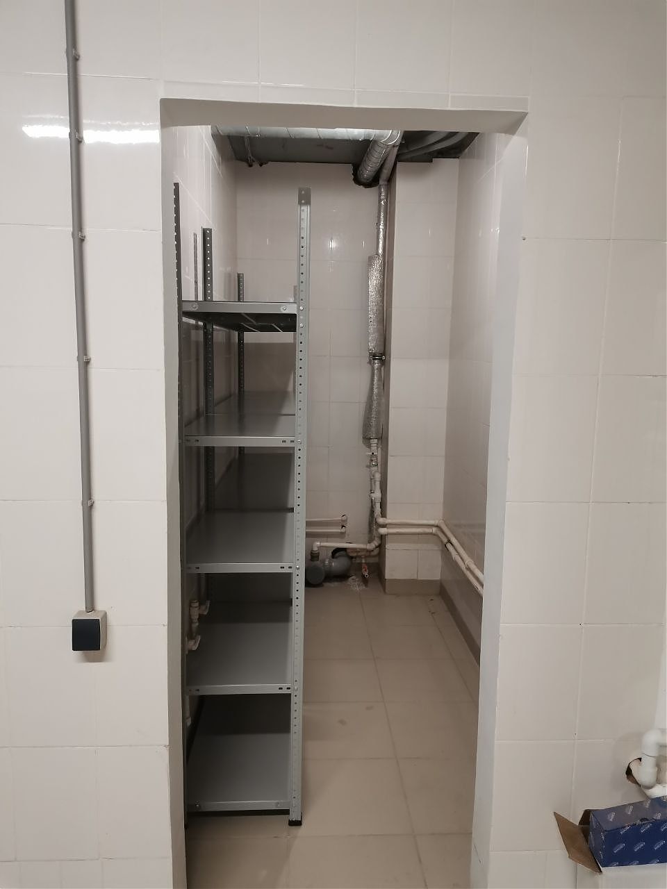 Установили стеллажи MS Strong для хранения грузов Установили стеллажи MS Strong для хранения грузов