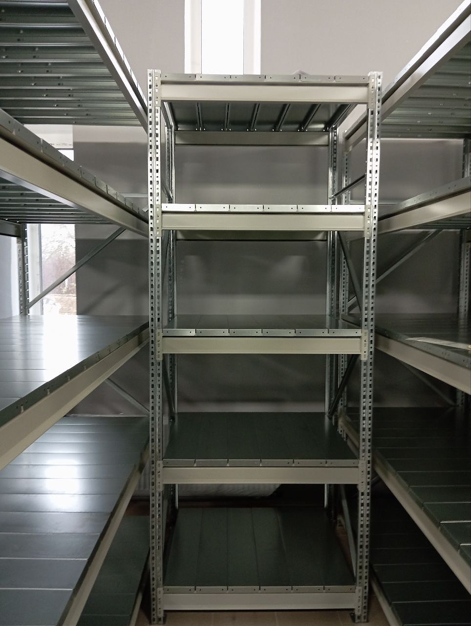 На объекте клиента установлены стеллажи серии MS Pro