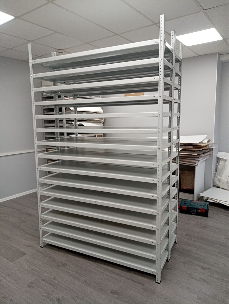 Установили стеллажную систему МС-750