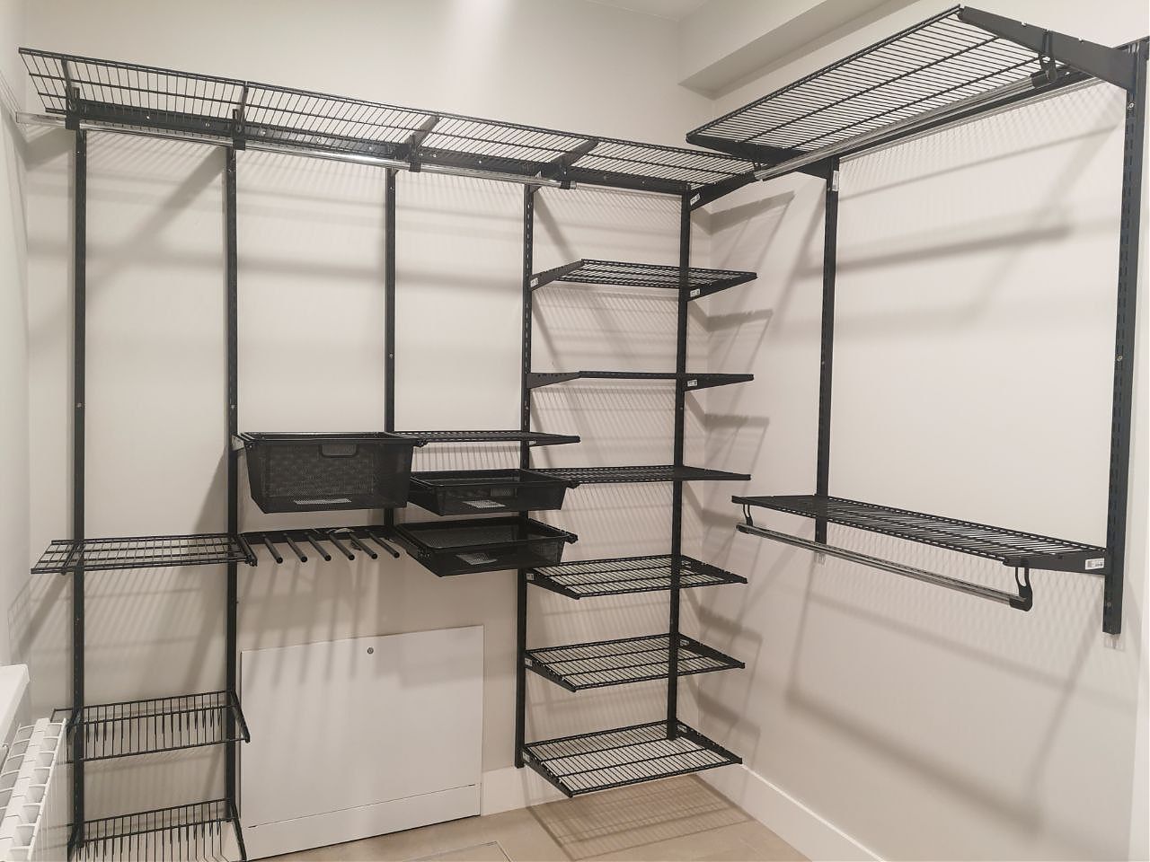 Гардеробная в цвете графит — полная система хранения