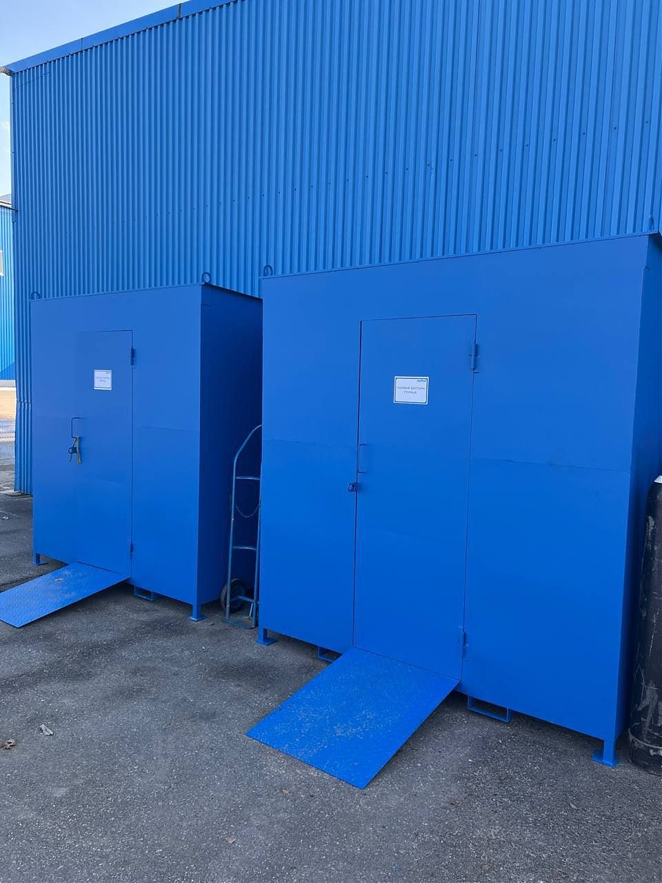 Изготовили под заказ хранилища для баллонов